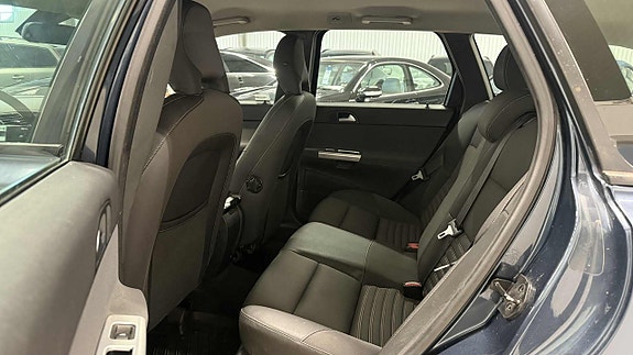 Volvo V50 14 of 16