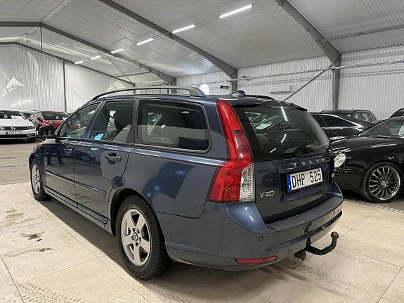 Volvo V50 5 of 16