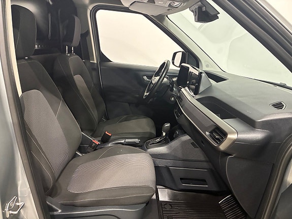 Ford Transit Courier 5 of 5