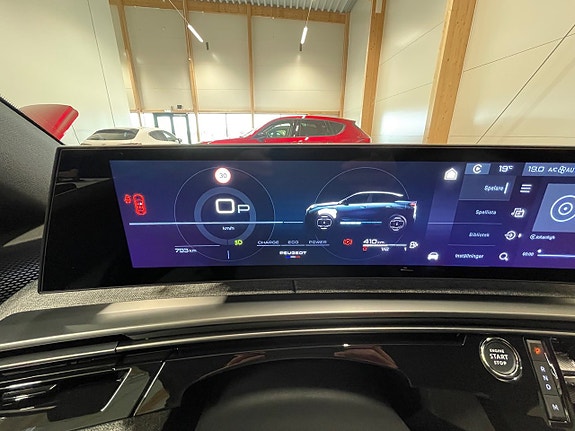 Peugeot e-3008 19 of 21