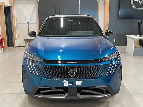 Peugeot e-3008 6 of 21