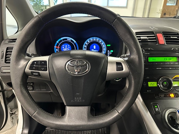 Toyota Auris 10 of 12
