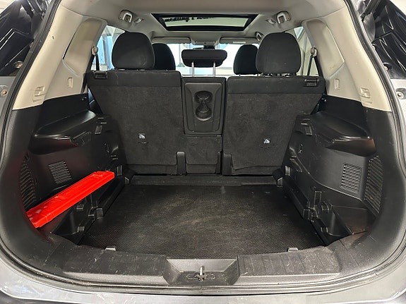 Nissan X-Trail 4 of 5