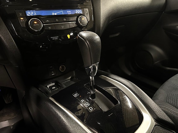 Nissan X-Trail 12 of 13