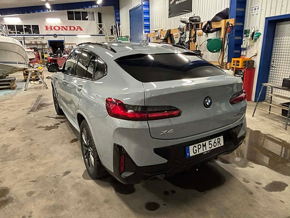 BMW X4 7 of 15