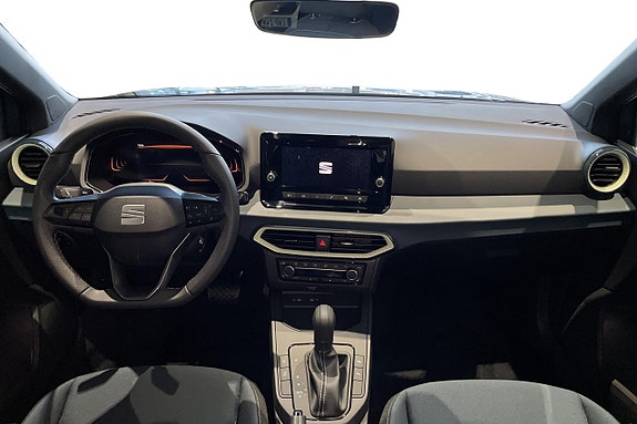 Seat Arona 15 of 23
