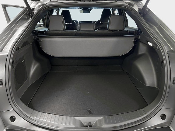Subaru Solterra 9 of 17
