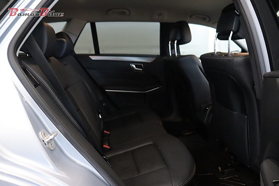 Mercedes-Benz E220 20 of 22