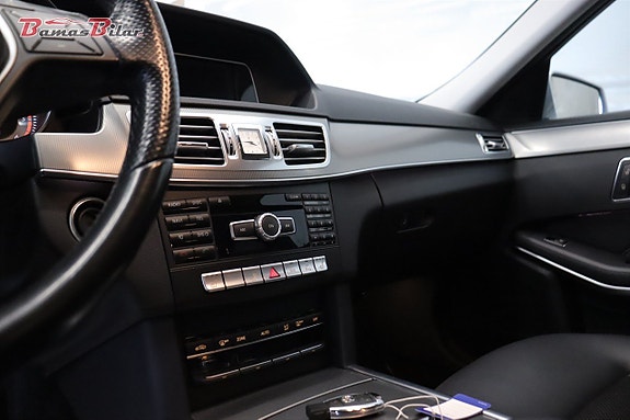 Mercedes-Benz E220 15 of 22