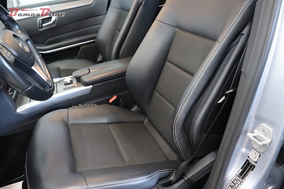 Mercedes-Benz E220 13 of 22