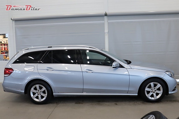 Mercedes-Benz E220 6 of 22
