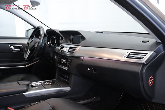 Mercedes-Benz E220 18 of 22