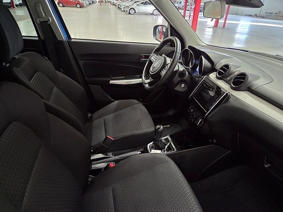 Suzuki Swift 4 of 10