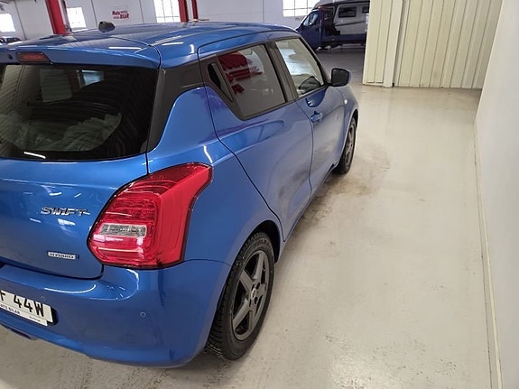 Suzuki Swift 6 of 10
