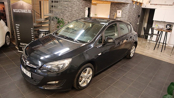 Opel Astra 2 of 5