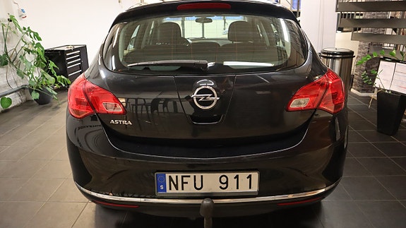 Opel Astra 5 of 5