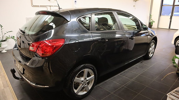 Opel Astra 6 of 9