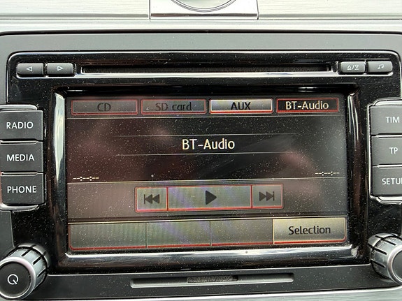 Volkswagen Passat Alltrack 22 of 26