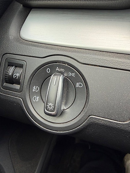 Volkswagen Passat Alltrack 23 of 26