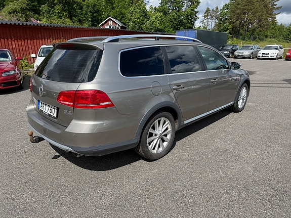 Volkswagen Passat Alltrack 5 of 5