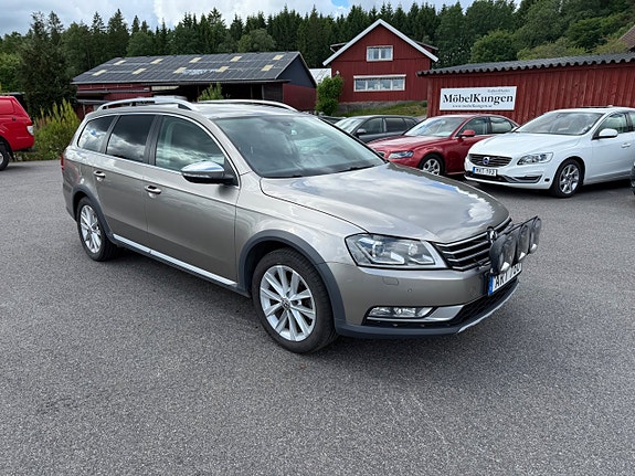 Volkswagen Passat Alltrack 7 of 26