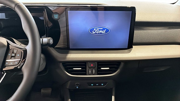 Ford E-Courier 12 of 12