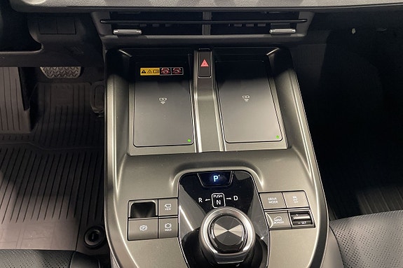 Subaru Solterra 12 of 18