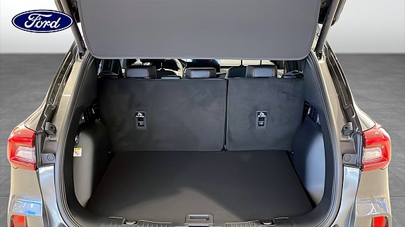 Ford Kuga 10 of 12