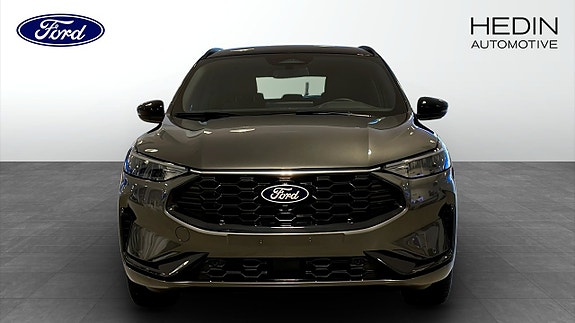 Ford Kuga 8 of 12