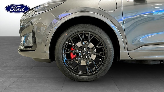 Ford Kuga 9 of 12