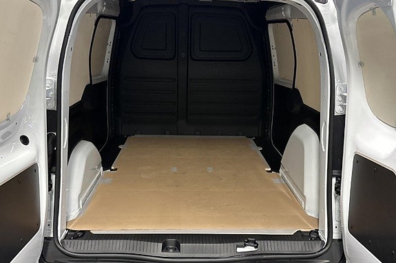 Mercedes-Benz eCitan 18 of 18