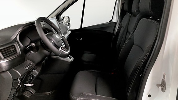 Renault Trafic 5 of 9