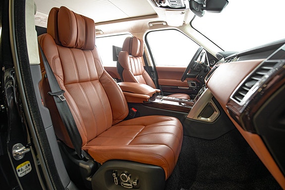 Land Rover Range Rover 17 of 30