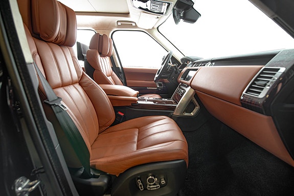 Land Rover Range Rover 16 of 30