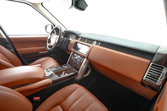 Land Rover Range Rover 15 of 30