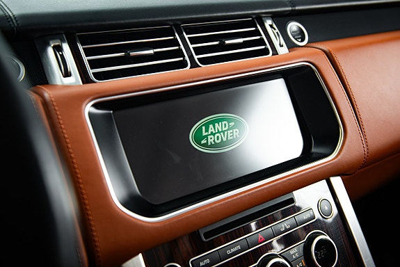 Land Rover Range Rover 24 of 30