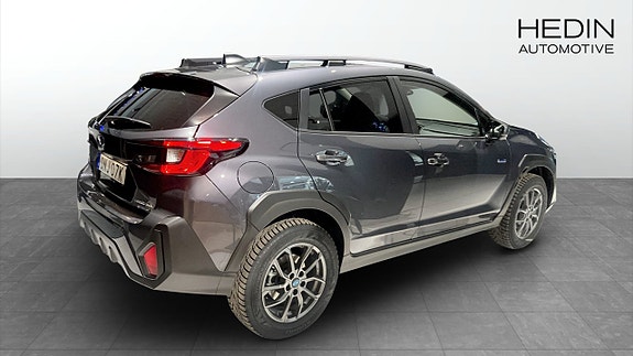 Subaru Crosstrek 2 of 5