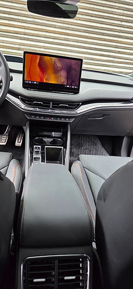 Skoda Enyaq 13 of 15