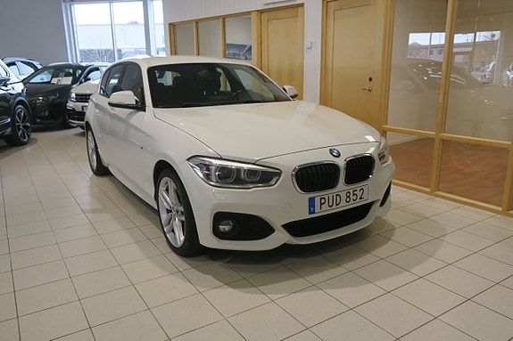 BMW 118d 2 of 5