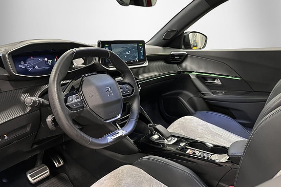 Peugeot e-2008 28 of 30