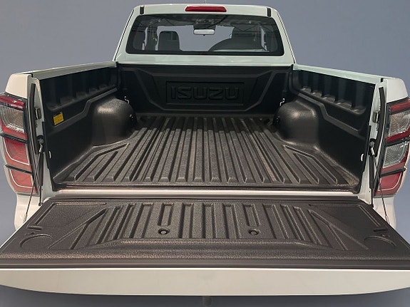 Isuzu D-max 8 of 13