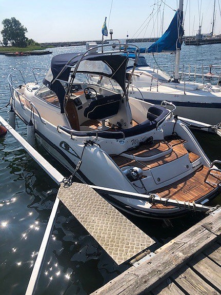 Walkaround – Westline 24 WA med Volvo Penta 4.3 GXI-2006 3 of 12