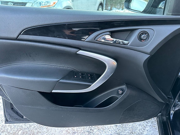 Opel Insignia 16 of 21