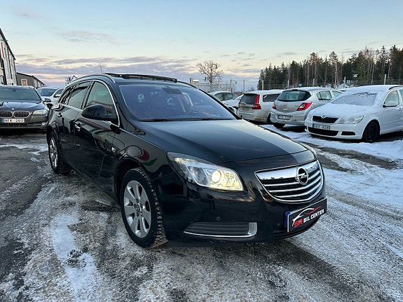 Opel Insignia 2 of 5