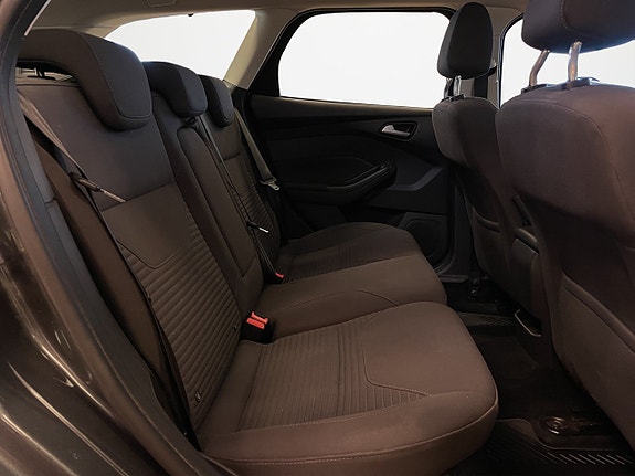 Ford Focus 13 of 22