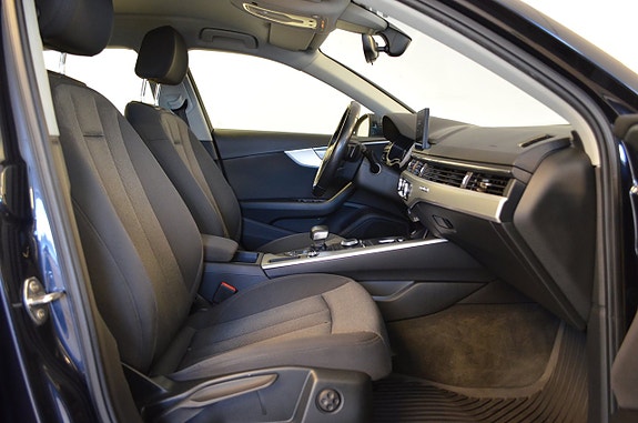 Audi A4 18 of 24