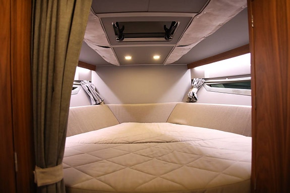 Prisvinnande daycruiser med prestanda - Flipper 900 DC 9 of 12