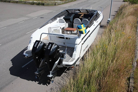 Prisvinnande daycruiser med prestanda - Flipper 900 DC 3 of 12