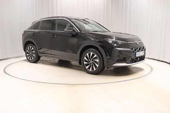 Volkswagen T-Roc 3 of 9