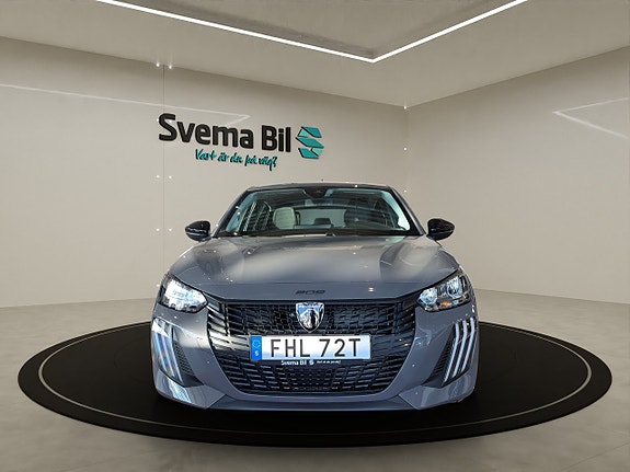 Peugeot 208 2 of 5